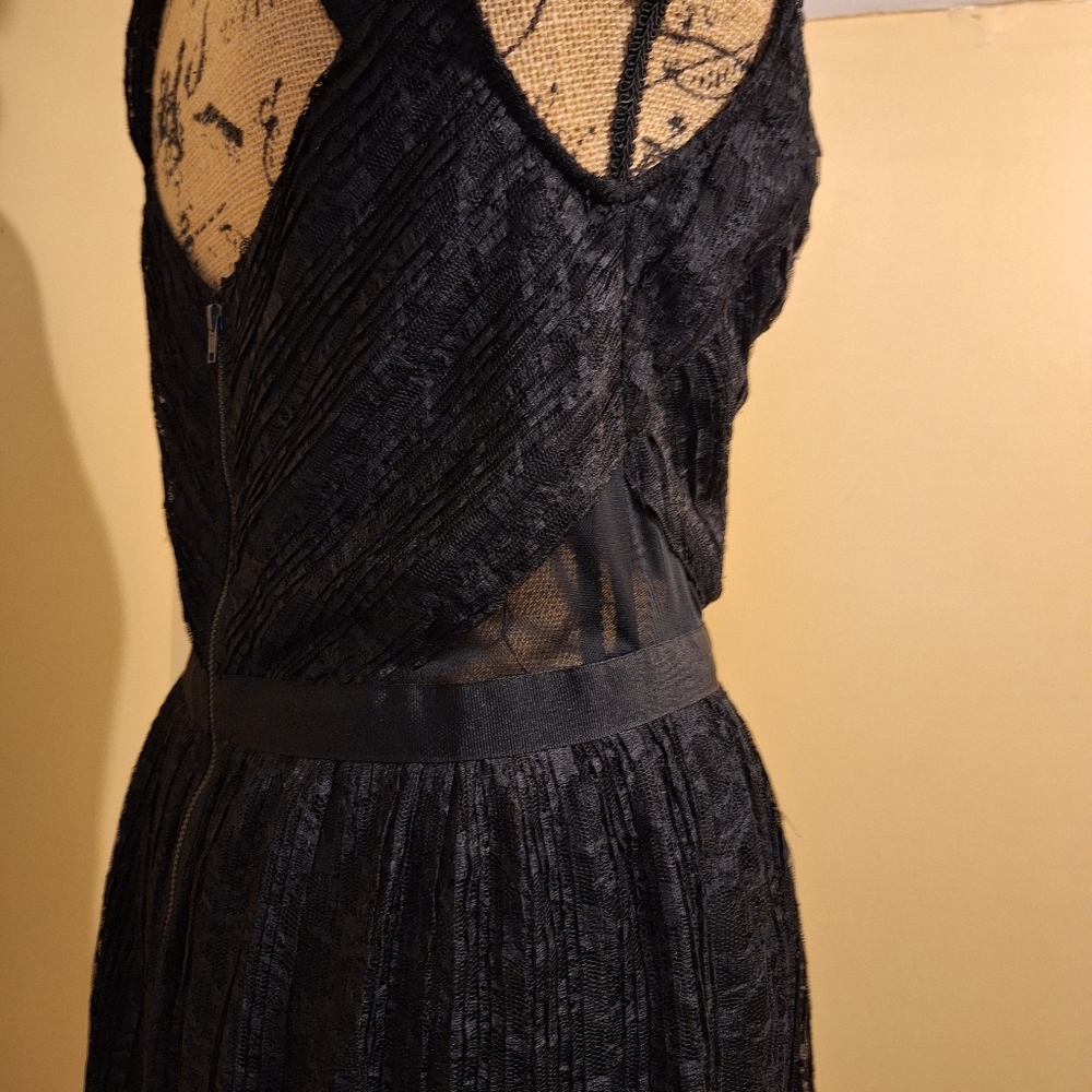 Gorgeous! Guess Black Lace Dress Size 10 - Picture 6 of 8